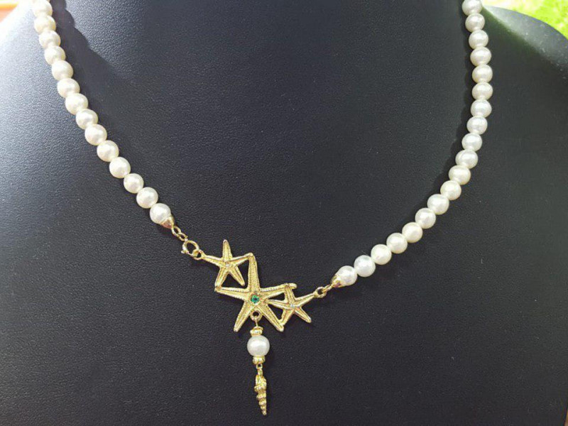 Collana di Perle  con Stelle Marine Lavorate a Mano